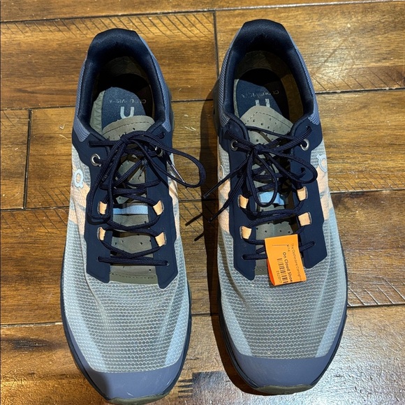 On Running Other - UNAVAILABLE——-Men's Gray and Black On Cloud Athletic Shoes